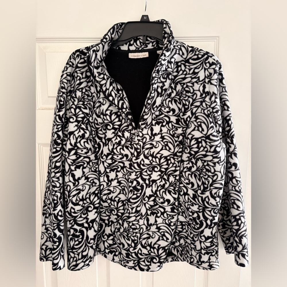 Coldwater Creek Winter Nights SZ L Black and White Pullover